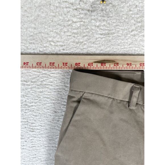 NEW Dockers Pants Mens 42x32 Beige D3 Classic Fit Comfort Waist Khaki Office NWT - Picture 4 of 16